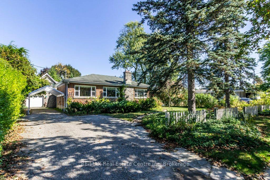 Photo 1 of 11 Riverview Drive, Guelph, Riverside Park — HOMEH