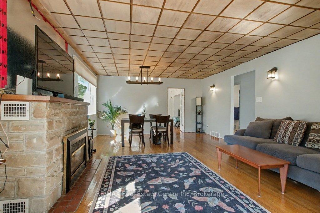 Photo 8 of 11 Riverview Drive, Guelph, Riverside Park — HOMEH
