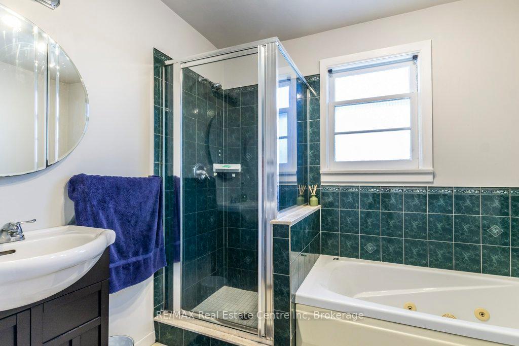 Photo 13 of 11 Riverview Drive, Guelph, Riverside Park — HOMEH