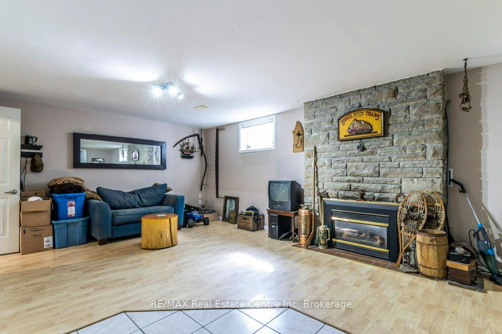 Photo 15 of 11 Riverview Drive, Guelph, Riverside Park — HOMEH