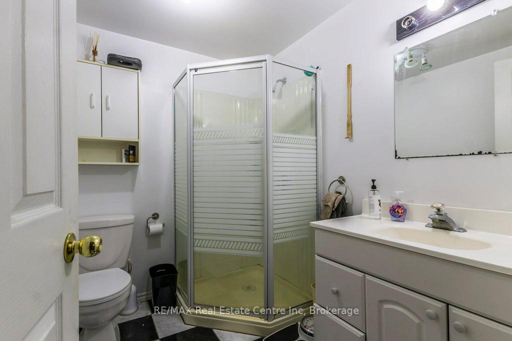 Photo 17 of 11 Riverview Drive, Guelph, Riverside Park — HOMEH