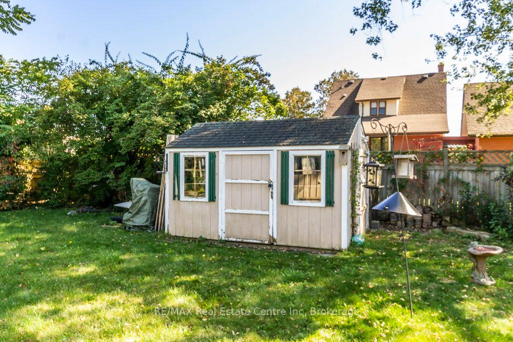 Photo 22 of 11 Riverview Drive, Guelph, Riverside Park — HOMEH