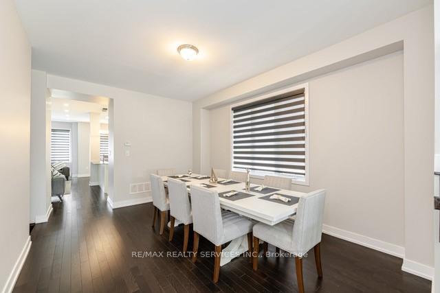 Photo 6 of 612 Leatherleaf Landing, Milton, Cobban — HOMEH