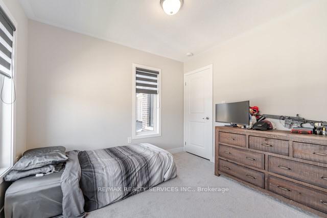 Photo 25 of 612 Leatherleaf Landing, Milton, Cobban — HOMEH