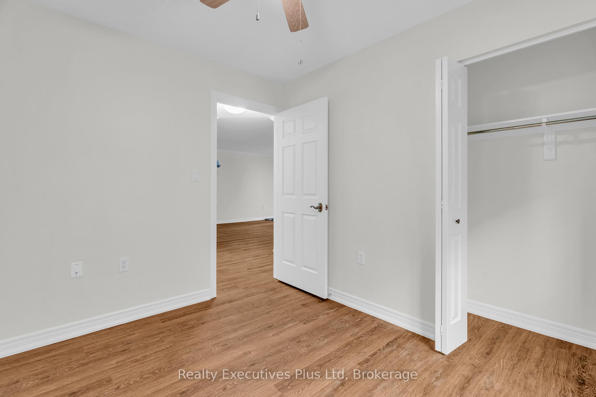 Photo 18 of 18 Sprucehaven Court, Guelph, Village By The Arboretum — HOMEH