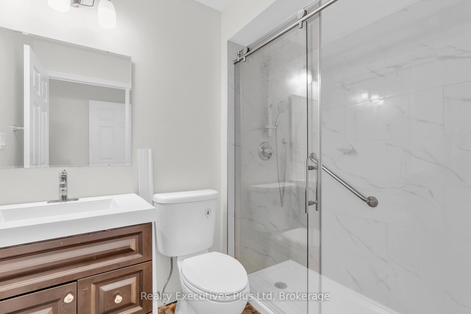 Photo 22 of 18 Sprucehaven Court, Guelph, Village By The Arboretum — HOMEH