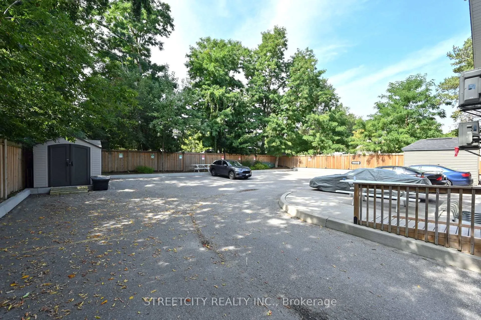 Photo 7 of Unit 201, 170 Bradford Street, Barrie, City Centre — HOMEH