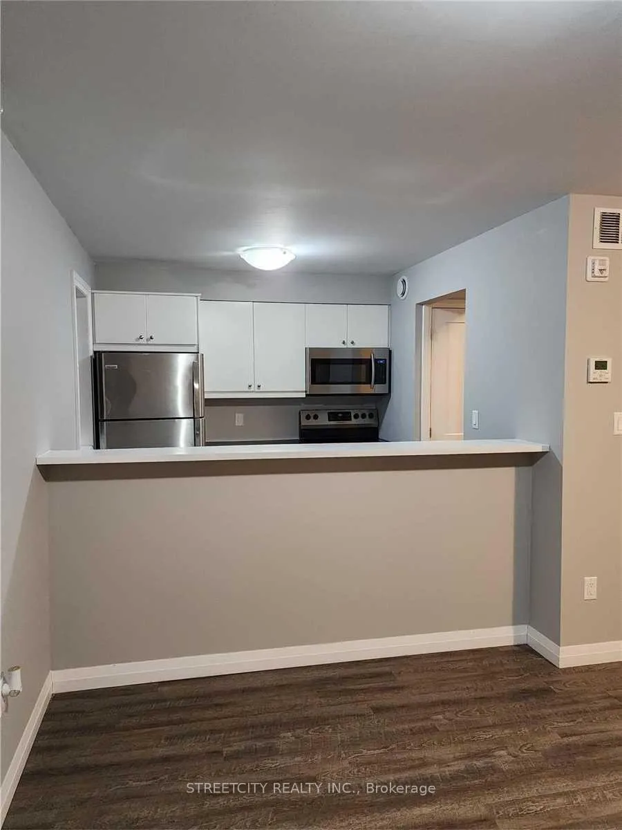 Photo 11 of Unit 201, 170 Bradford Street, Barrie, City Centre — HOMEH