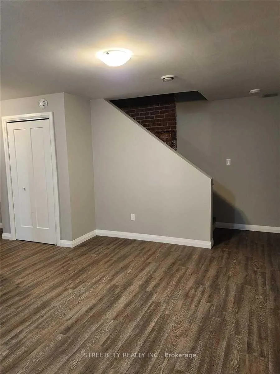 Photo 14 of Unit 201, 170 Bradford Street, Barrie, City Centre — HOMEH