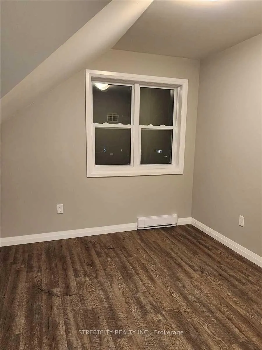 Photo 17 of Unit 201, 170 Bradford Street, Barrie, City Centre — HOMEH