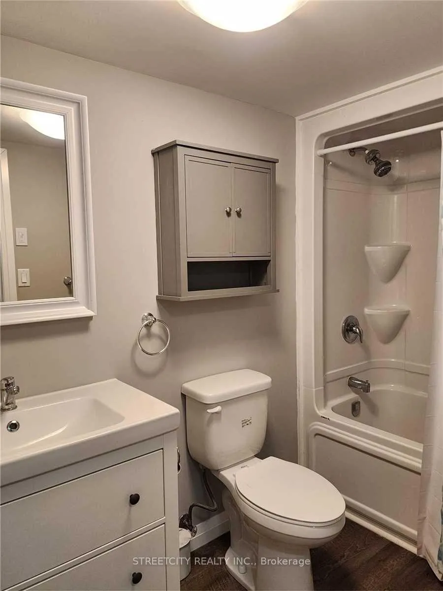 Photo 19 of Unit 201, 170 Bradford Street, Barrie, City Centre — HOMEH