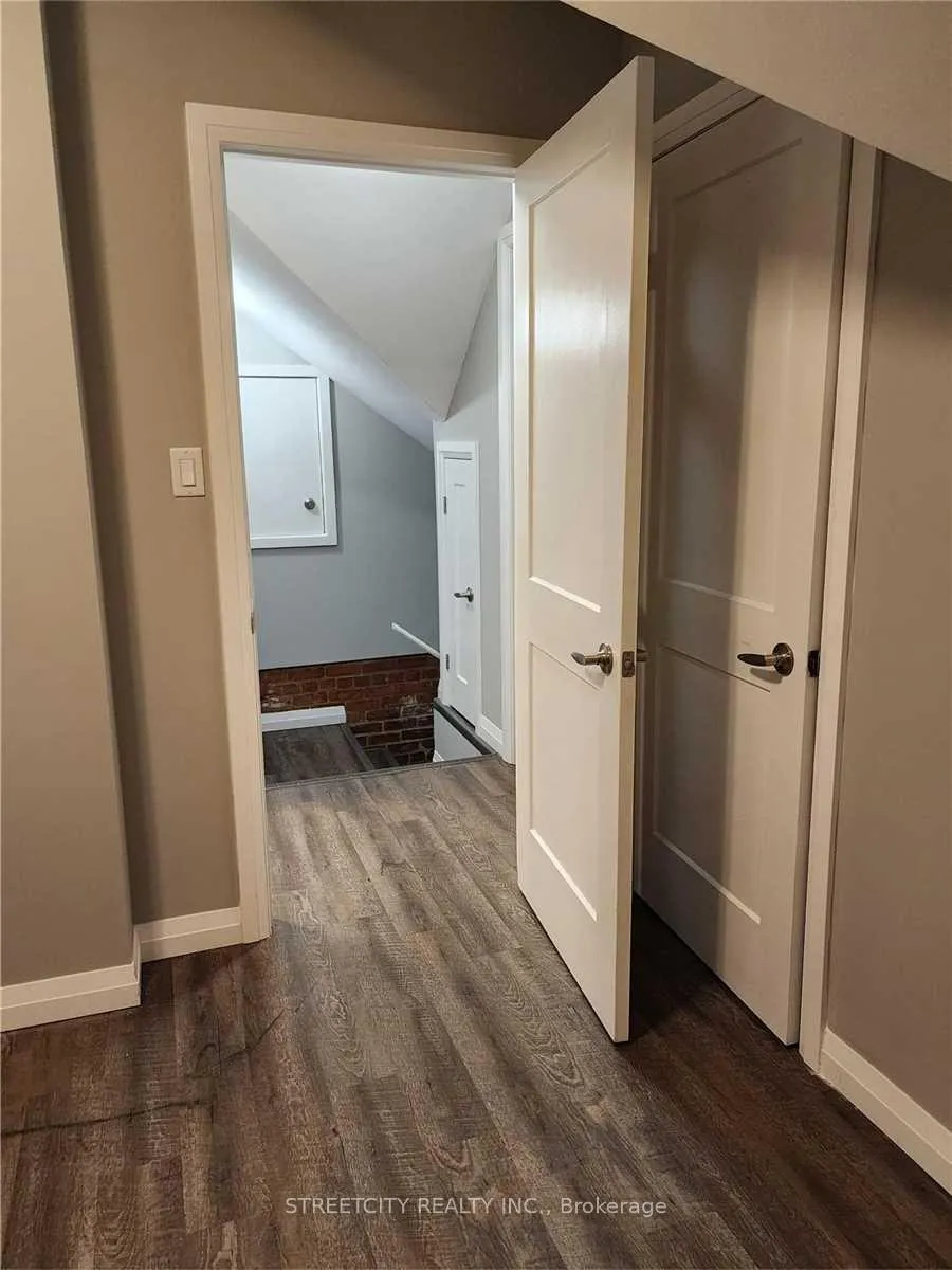 Photo 20 of Unit 201, 170 Bradford Street, Barrie, City Centre — HOMEH