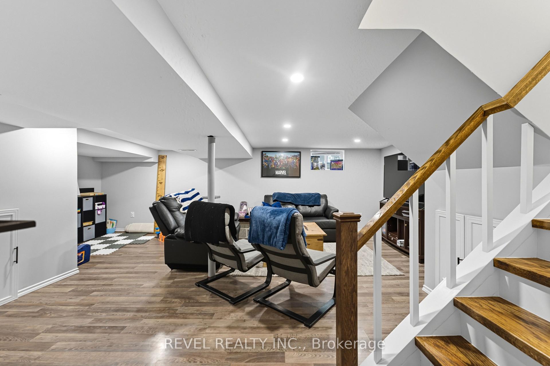 Photo 27 of 207 Auburn Avenue, Hamilton, Bartonville — HOMEH