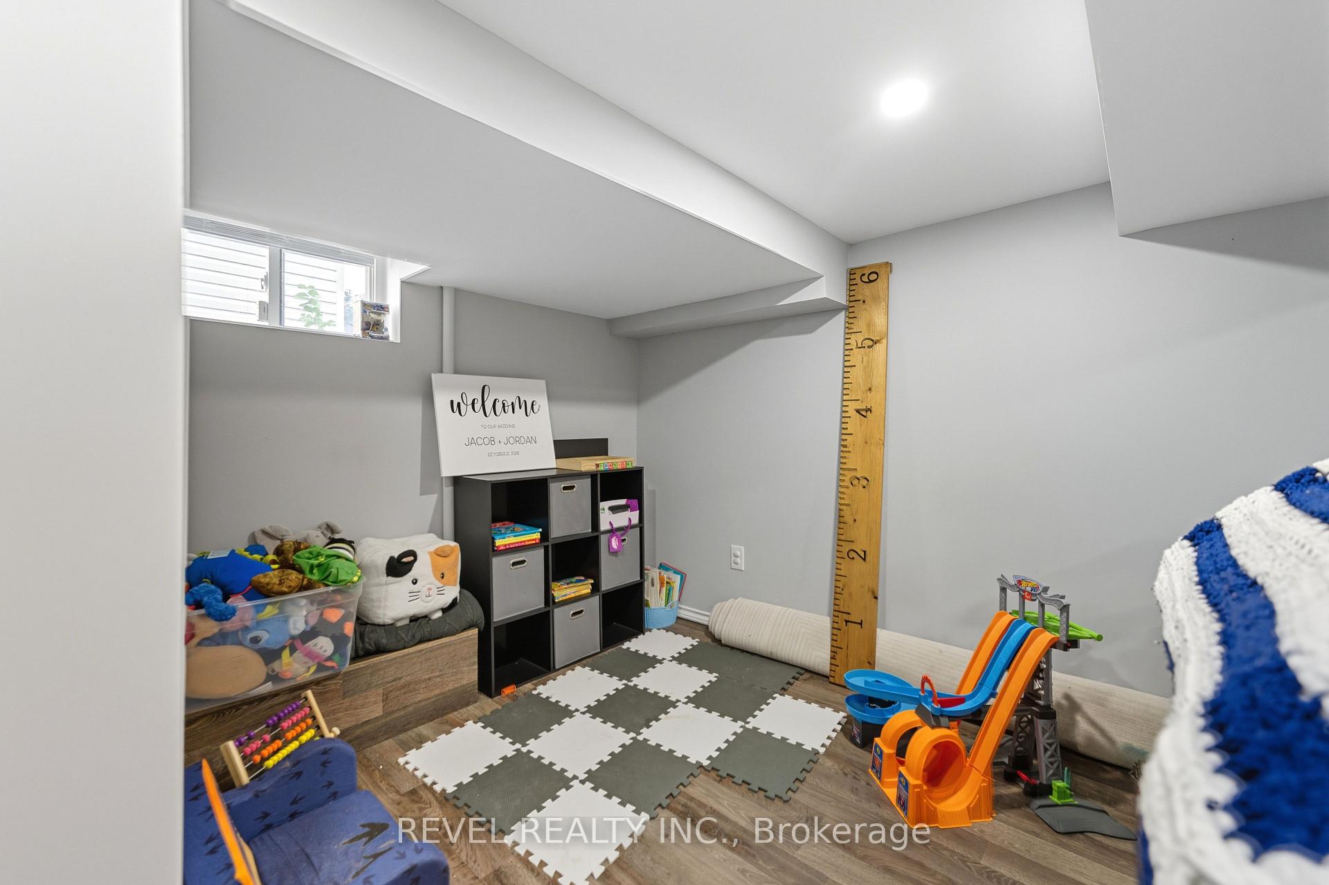 Photo 29 of 207 Auburn Avenue, Hamilton, Bartonville — HOMEH