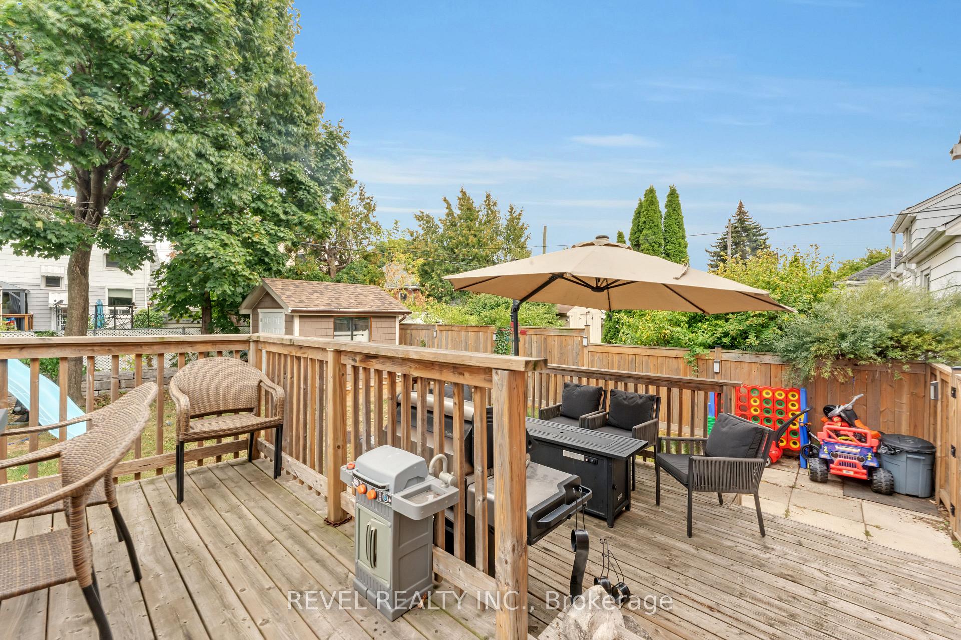 Photo 35 of 207 Auburn Avenue, Hamilton, Bartonville — HOMEH