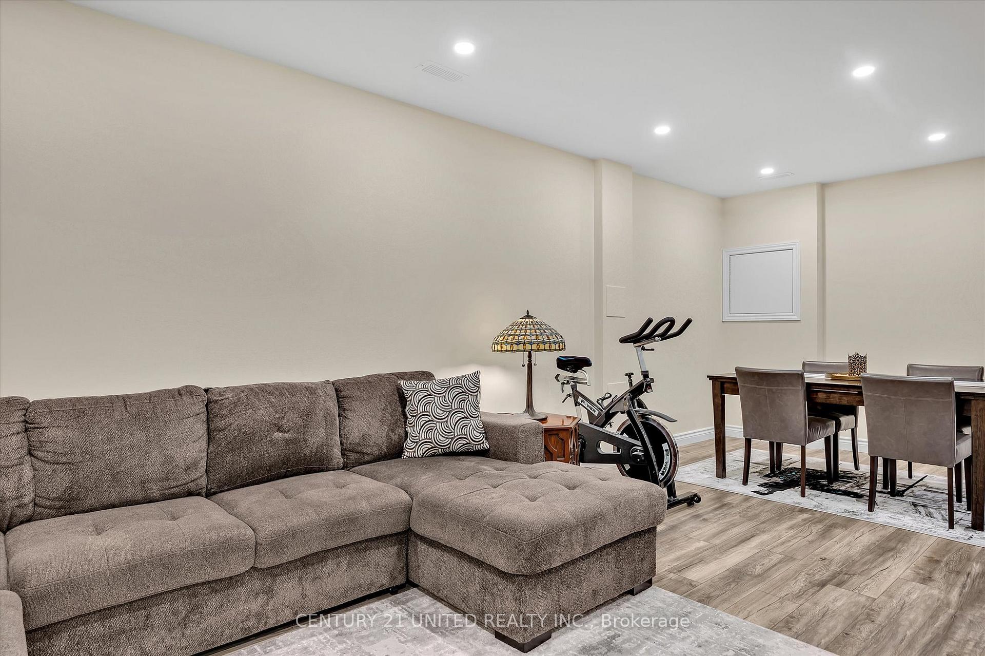 Photo 24 of 145 Towerhill Road, Peterborough, Northcrest Ward 5 — HOMEH