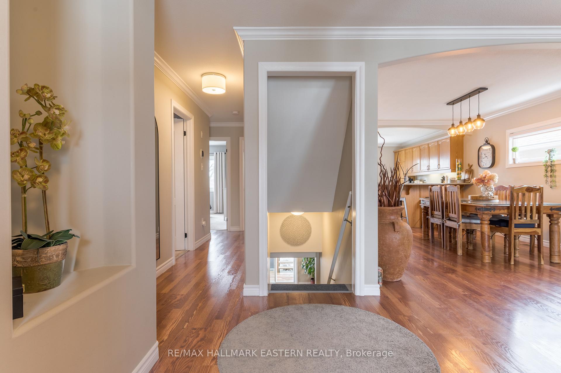 Photo 6 of 657 Trailview Drive, Peterborough, Ashburnham Ward 4 — HOMEH