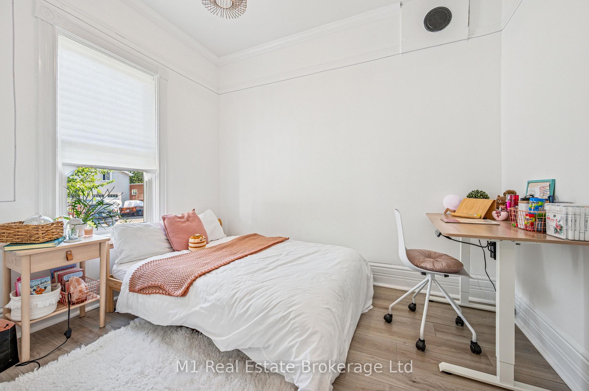 Photo 15 of 92 Alice Street, Guelph, St. Patrick's Ward — HOMEH
