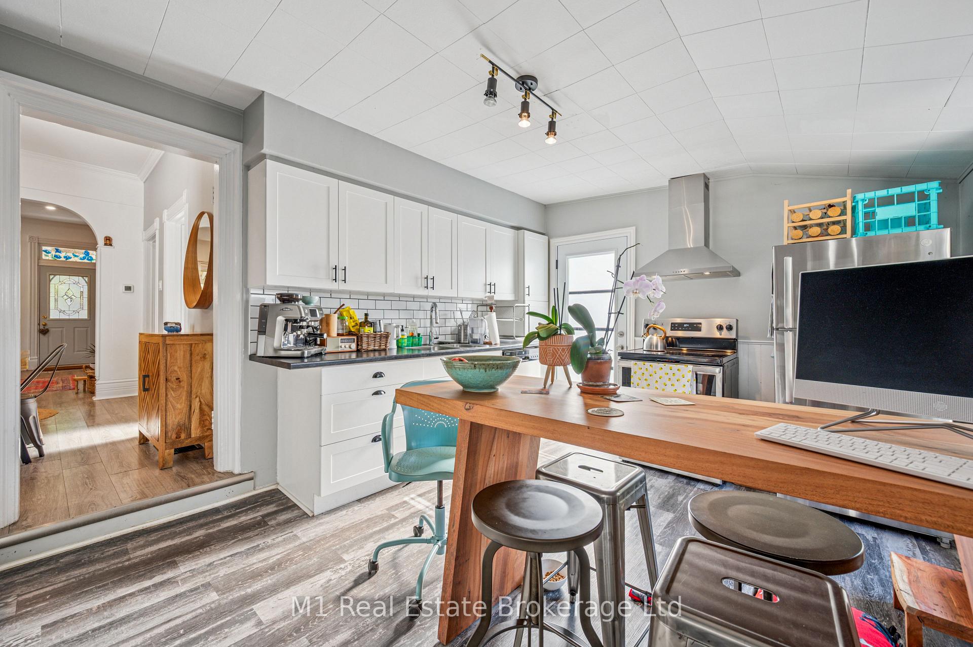 Photo 18 of 92 Alice Street, Guelph, St. Patrick's Ward — HOMEH