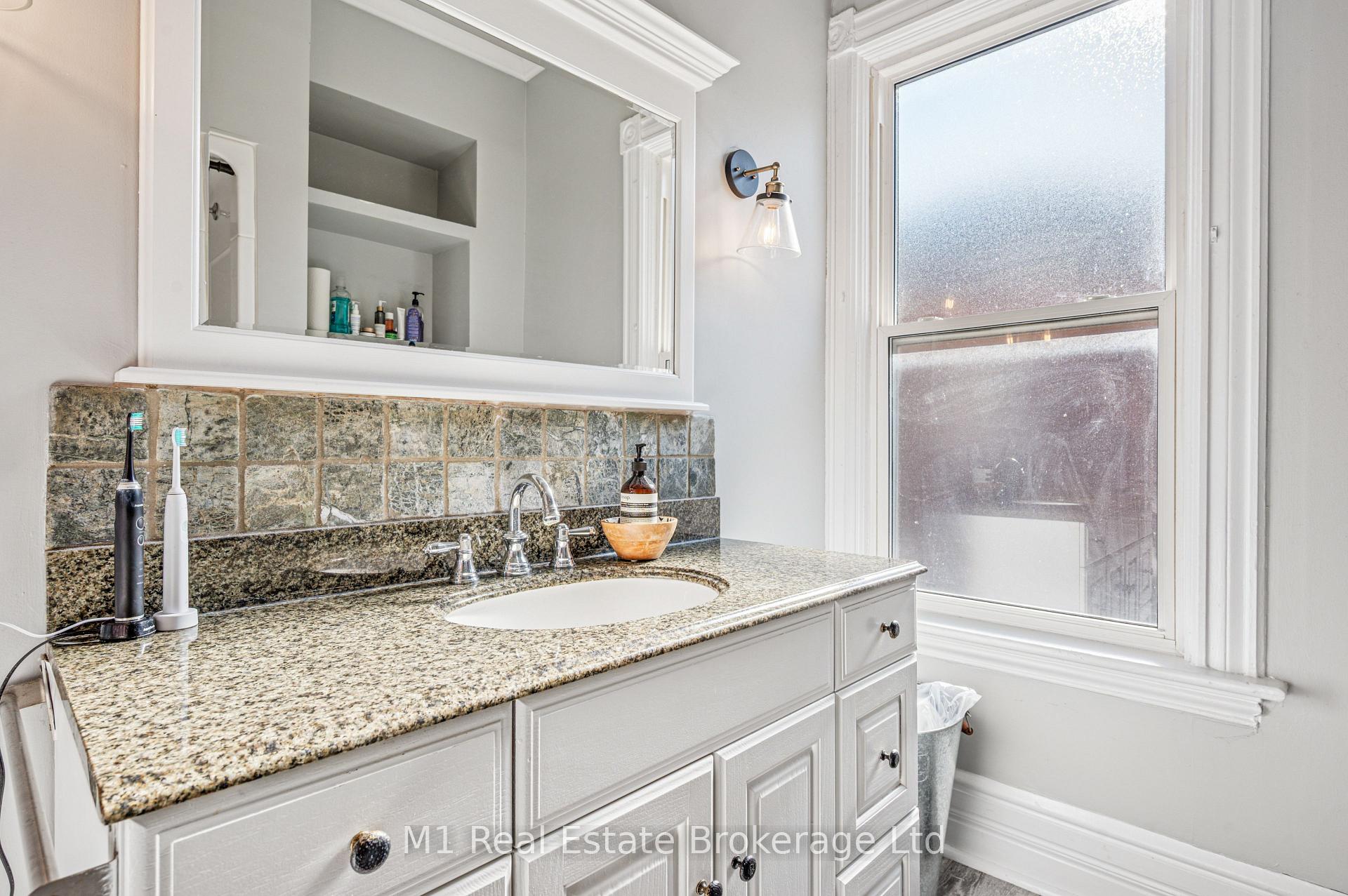 Photo 22 of 92 Alice Street, Guelph, St. Patrick's Ward — HOMEH