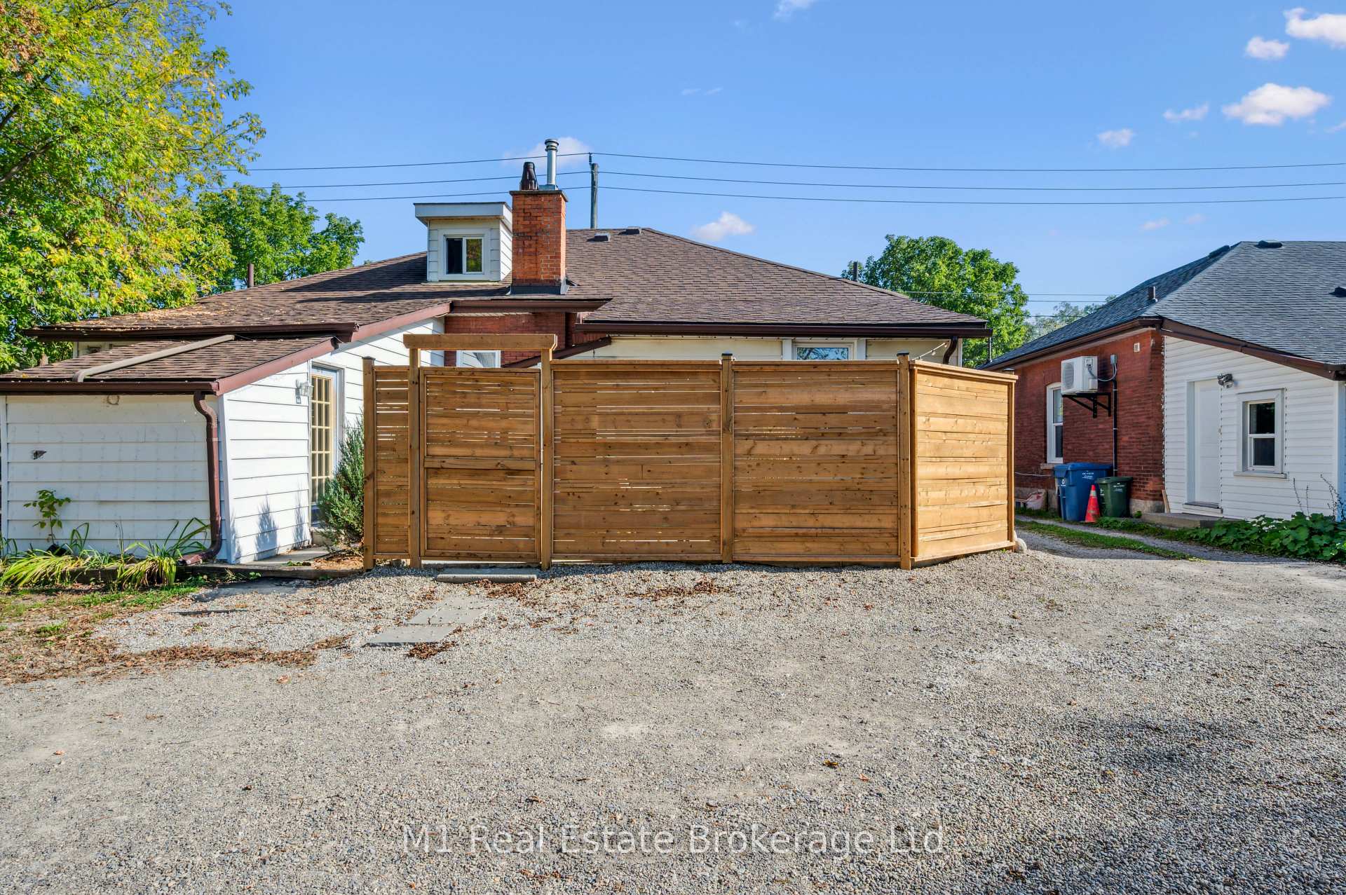 Photo 29 of 92 Alice Street, Guelph, St. Patrick's Ward — HOMEH