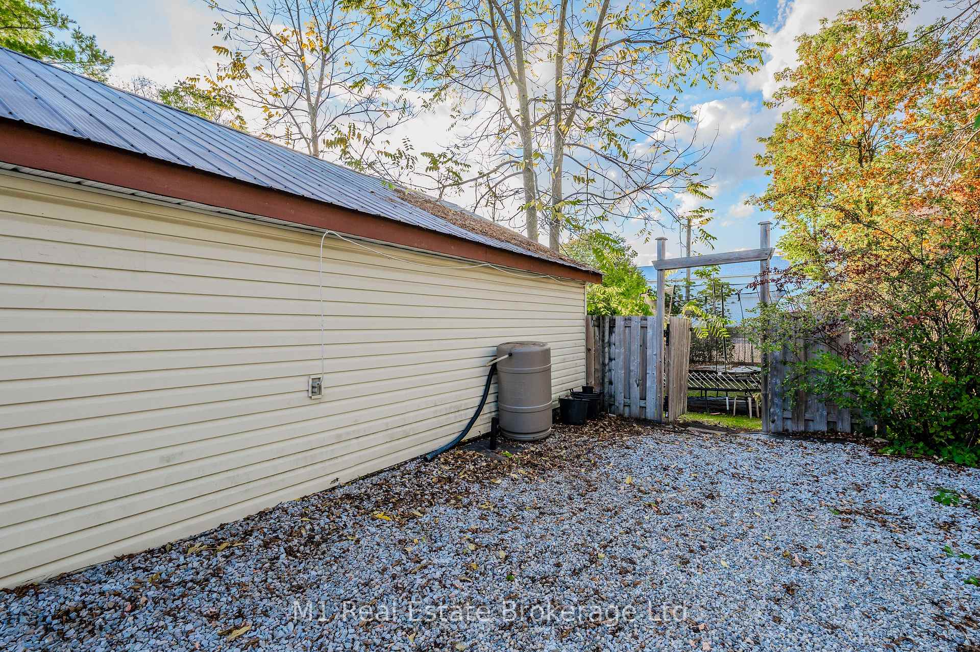 Photo 30 of 92 Alice Street, Guelph, St. Patrick's Ward — HOMEH