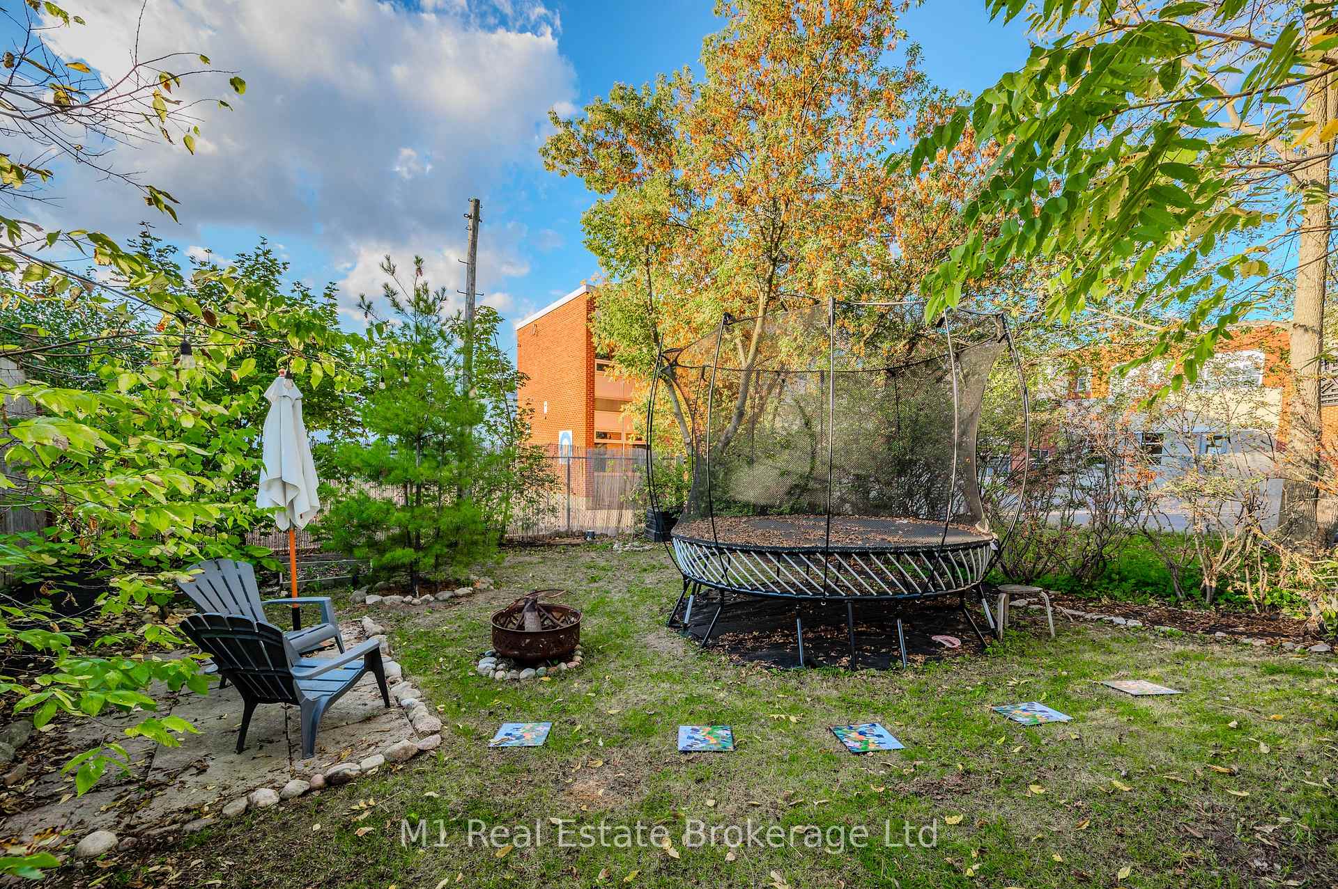 Photo 31 of 92 Alice Street, Guelph, St. Patrick's Ward — HOMEH