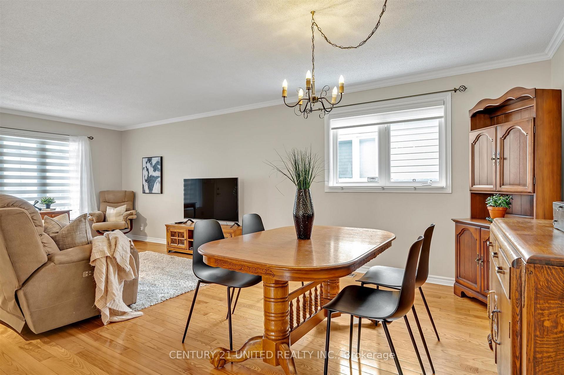 Photo 9 of 705 Trailview Drive, Peterborough, Ashburnham Ward 4 — HOMEH
