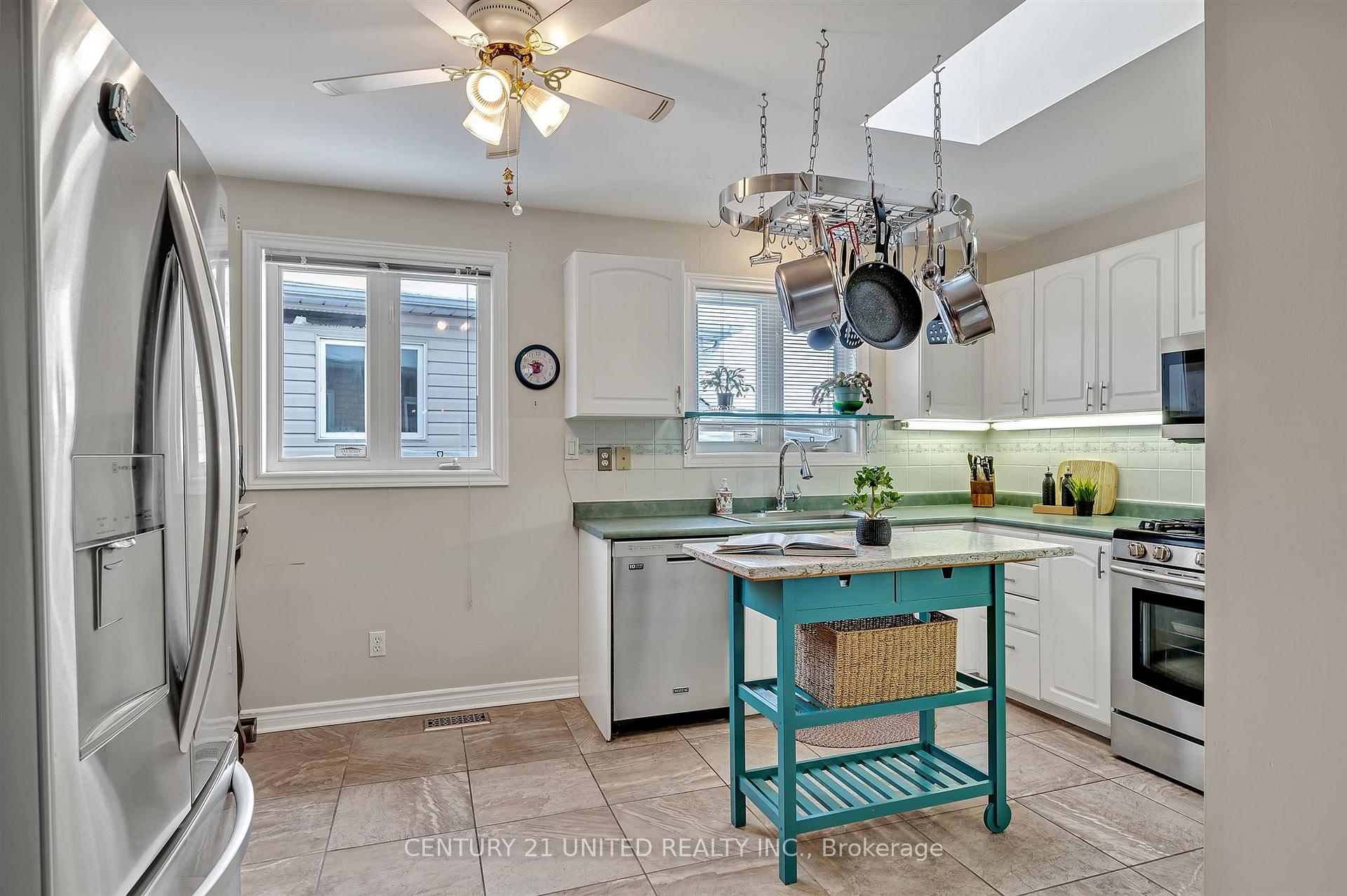 Photo 13 of 705 Trailview Drive, Peterborough, Ashburnham Ward 4 — HOMEH