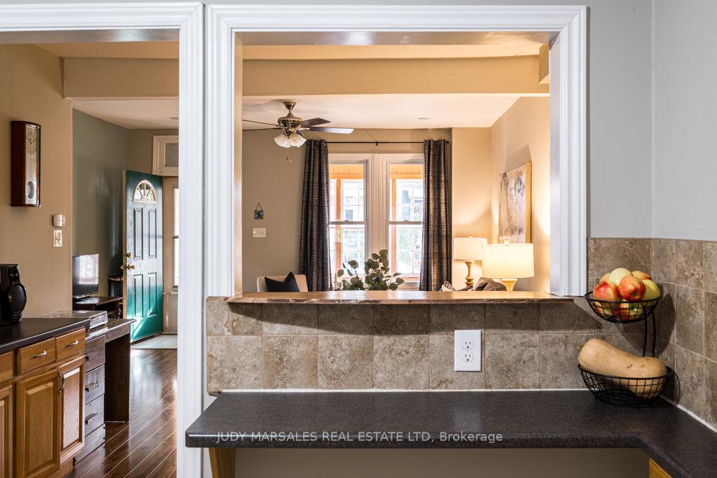 Photo 14 of 251 Balmoral Avenue N, Hamilton, Crown Point — HOMEH