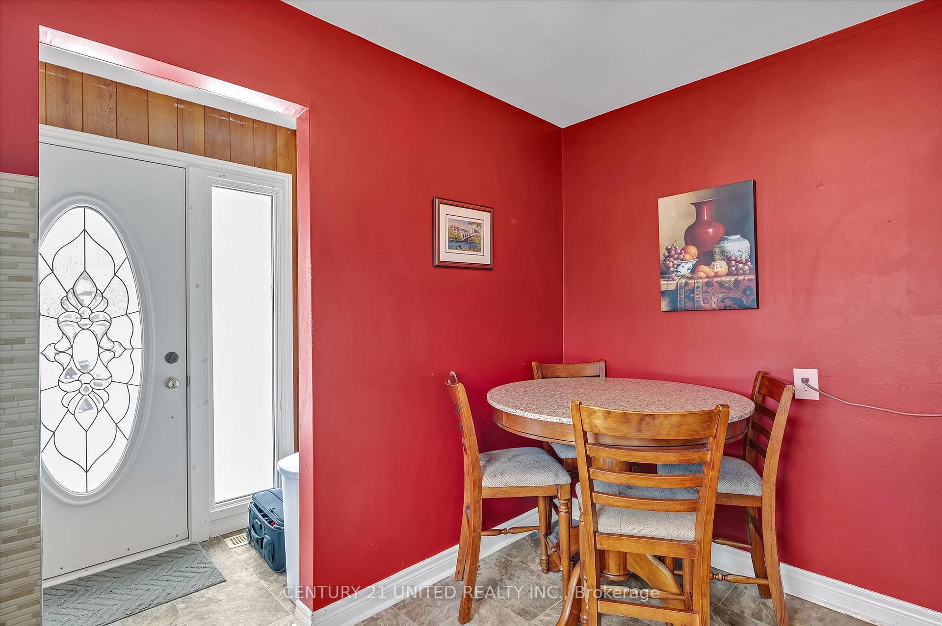 Photo 10 of 130 Greenhill Drive, Peterborough, Otonabee Ward 1 — HOMEH