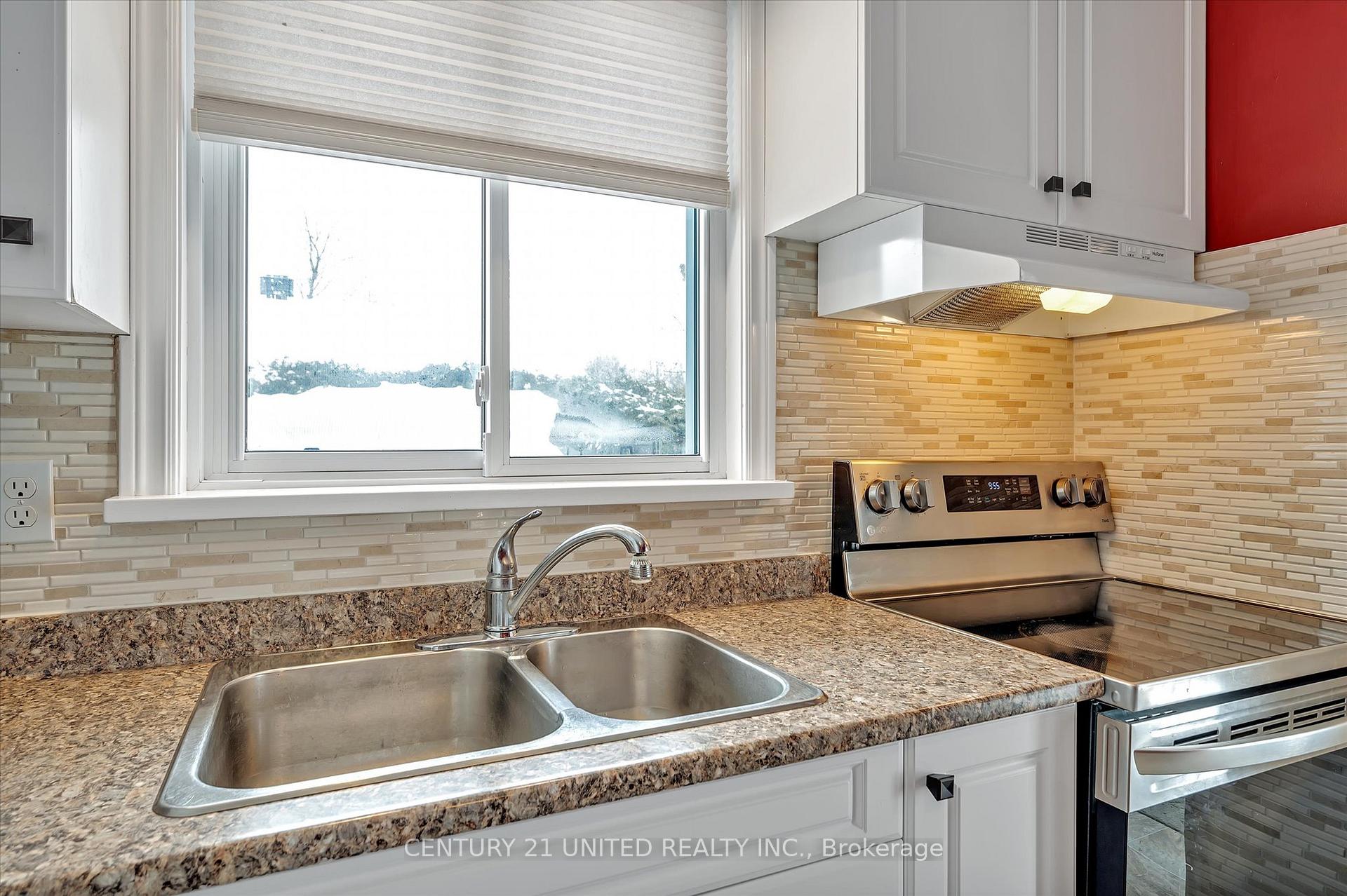Photo 11 of 130 Greenhill Drive, Peterborough, Otonabee Ward 1 — HOMEH