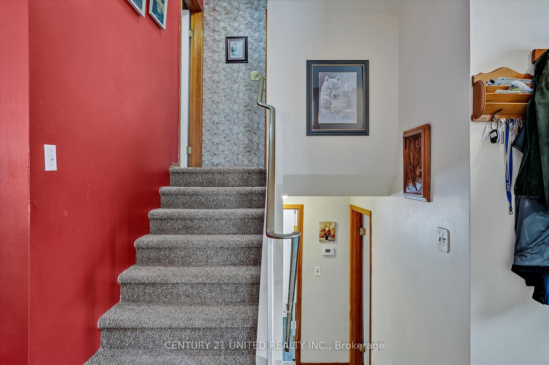 Photo 16 of 130 Greenhill Drive, Peterborough, Otonabee Ward 1 — HOMEH