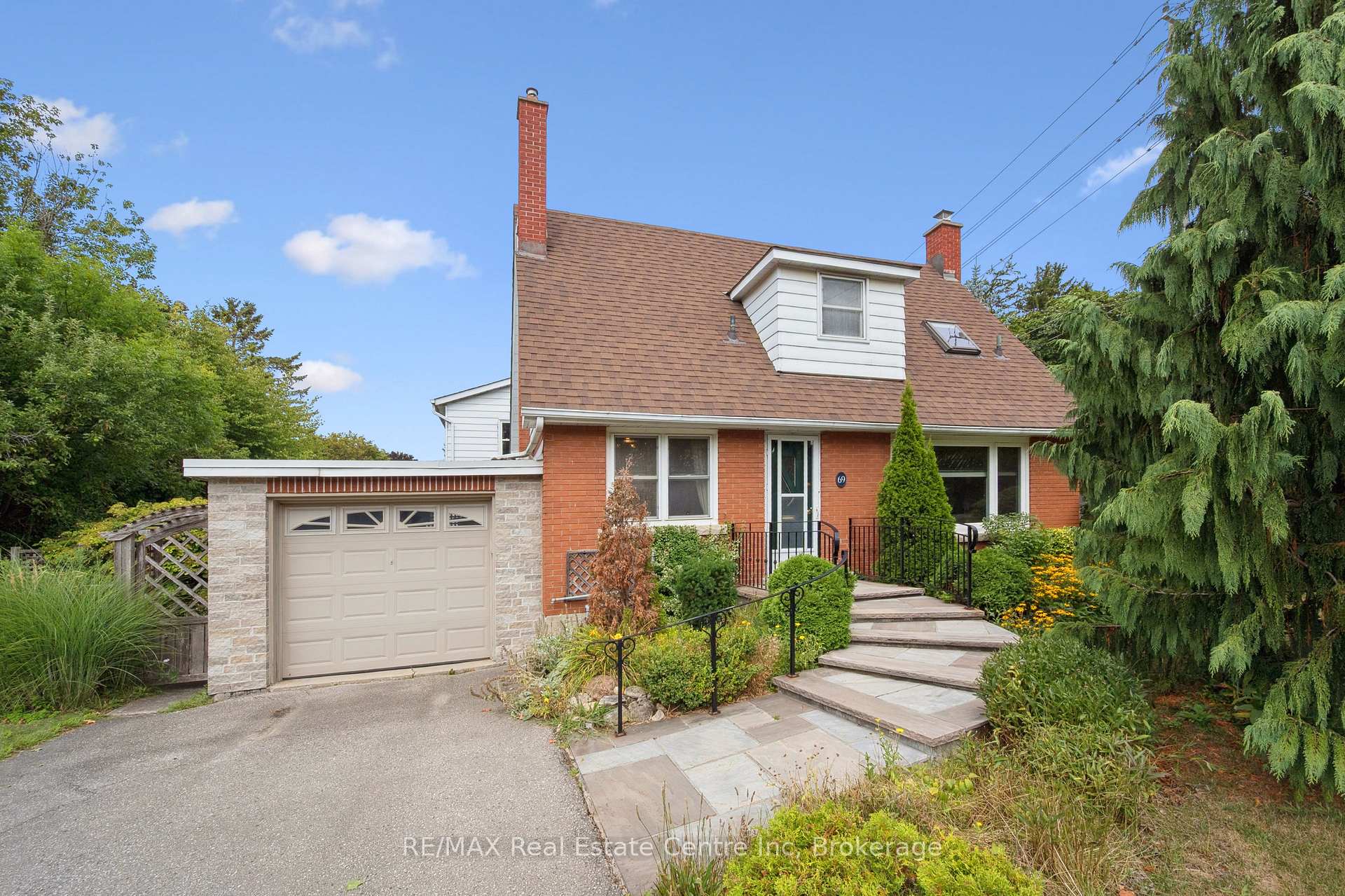 Photo 1 of 69 Forest Street, Guelph, Dovercliffe Park/Old University — HOMEH