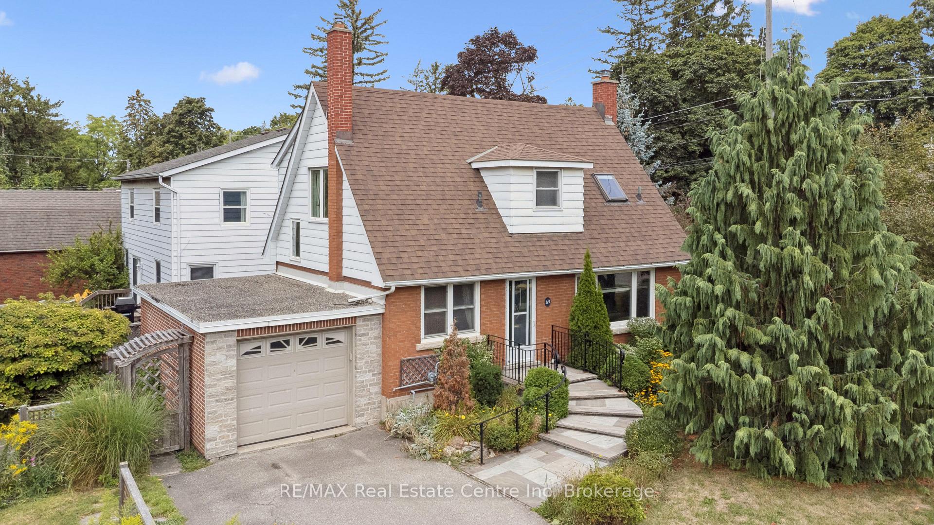 Photo 2 of 69 Forest Street, Guelph, Dovercliffe Park/Old University — HOMEH