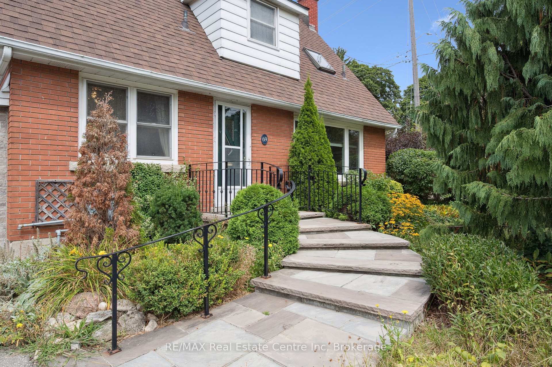 Photo 7 of 69 Forest Street, Guelph, Dovercliffe Park/Old University — HOMEH