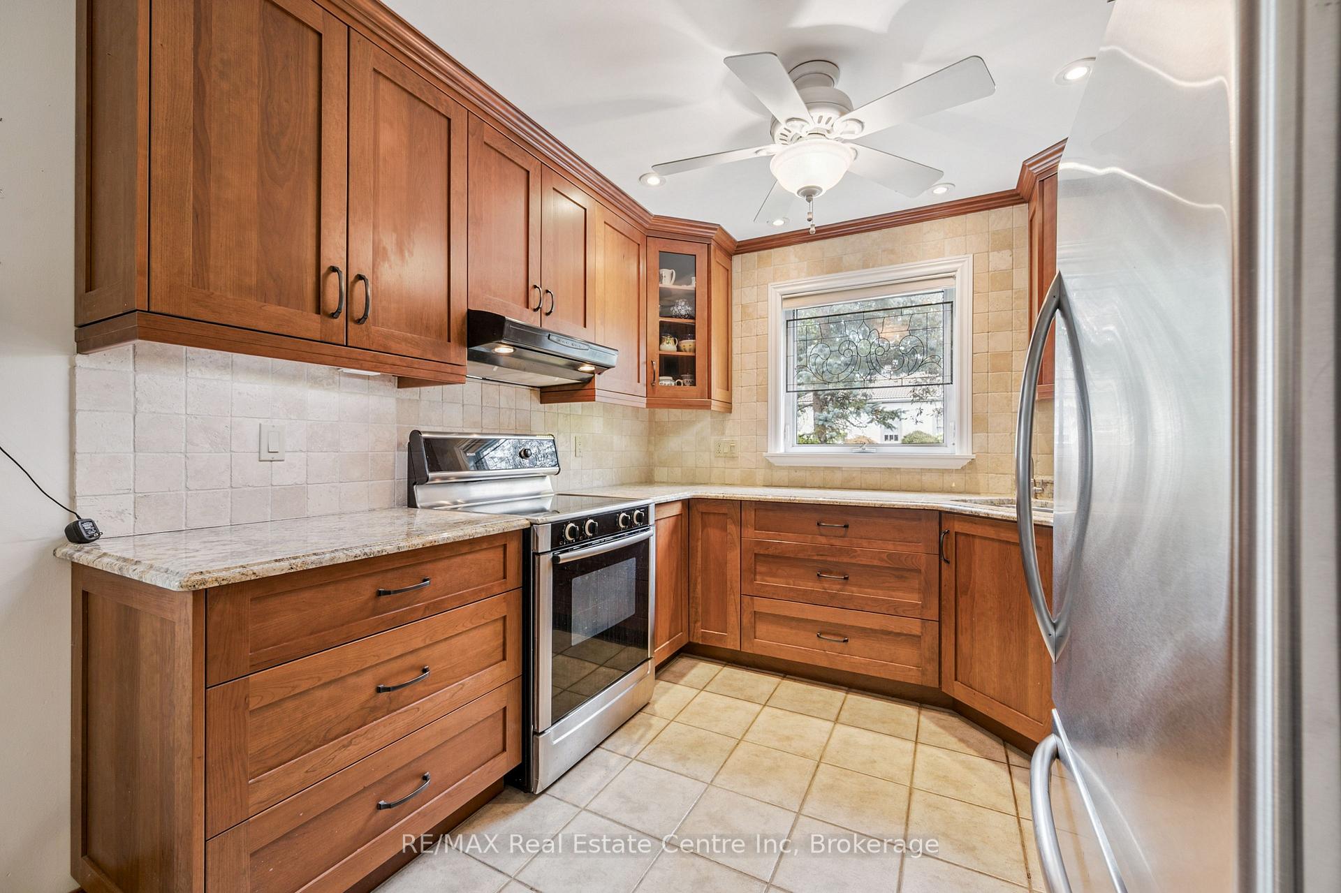 Photo 18 of 69 Forest Street, Guelph, Dovercliffe Park/Old University — HOMEH