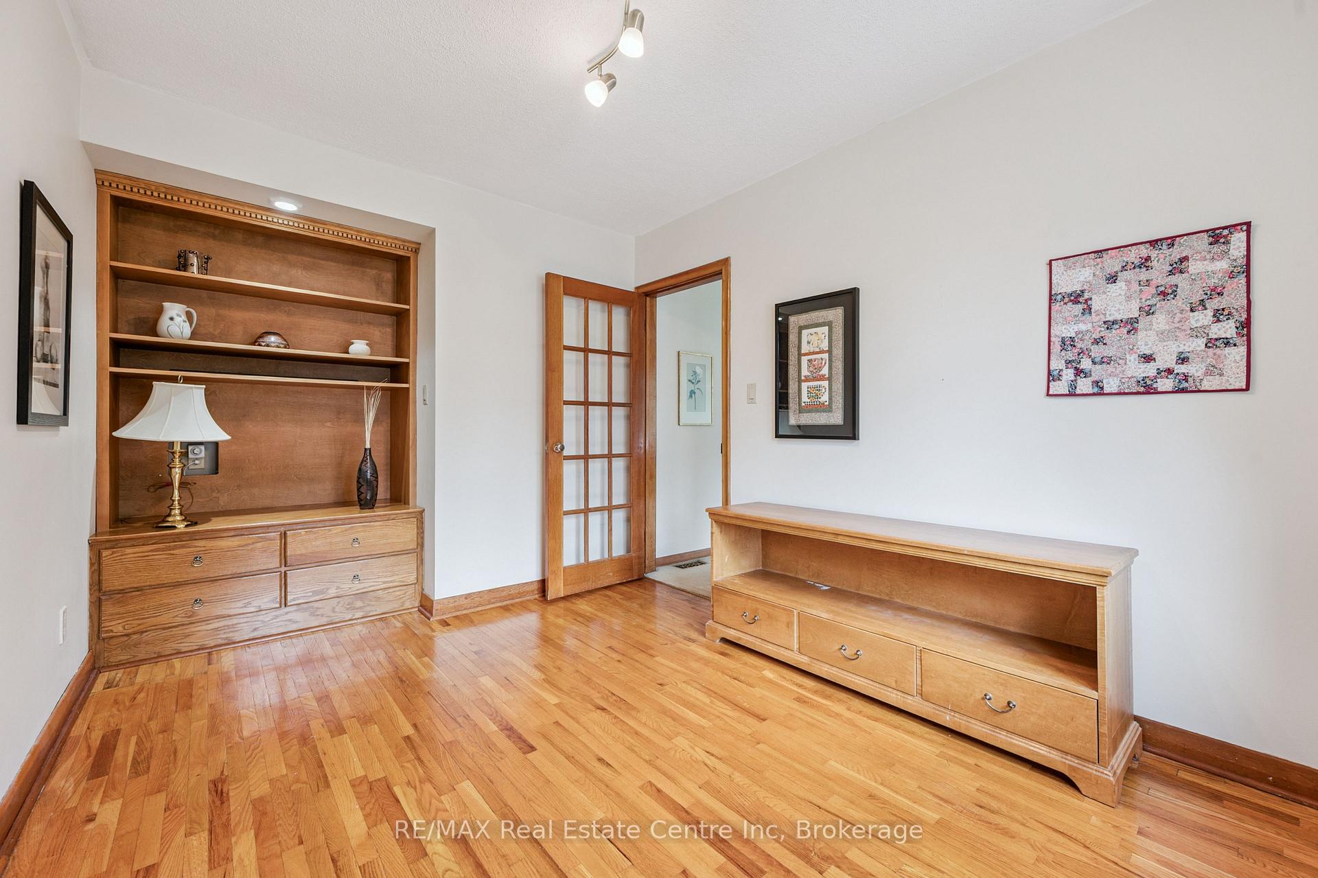 Photo 24 of 69 Forest Street, Guelph, Dovercliffe Park/Old University — HOMEH