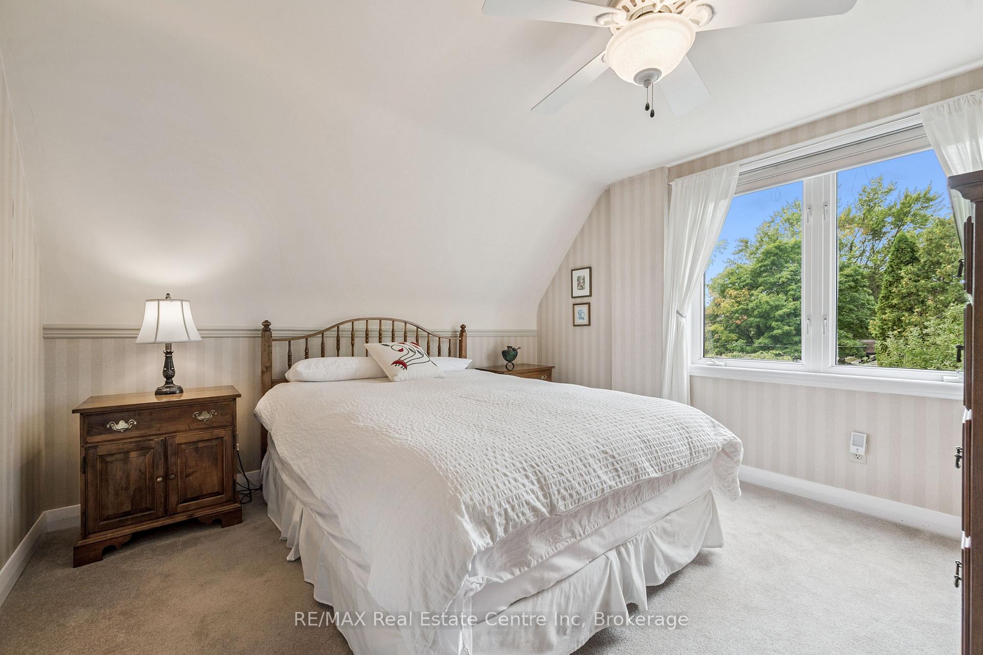 Photo 25 of 69 Forest Street, Guelph, Dovercliffe Park/Old University — HOMEH