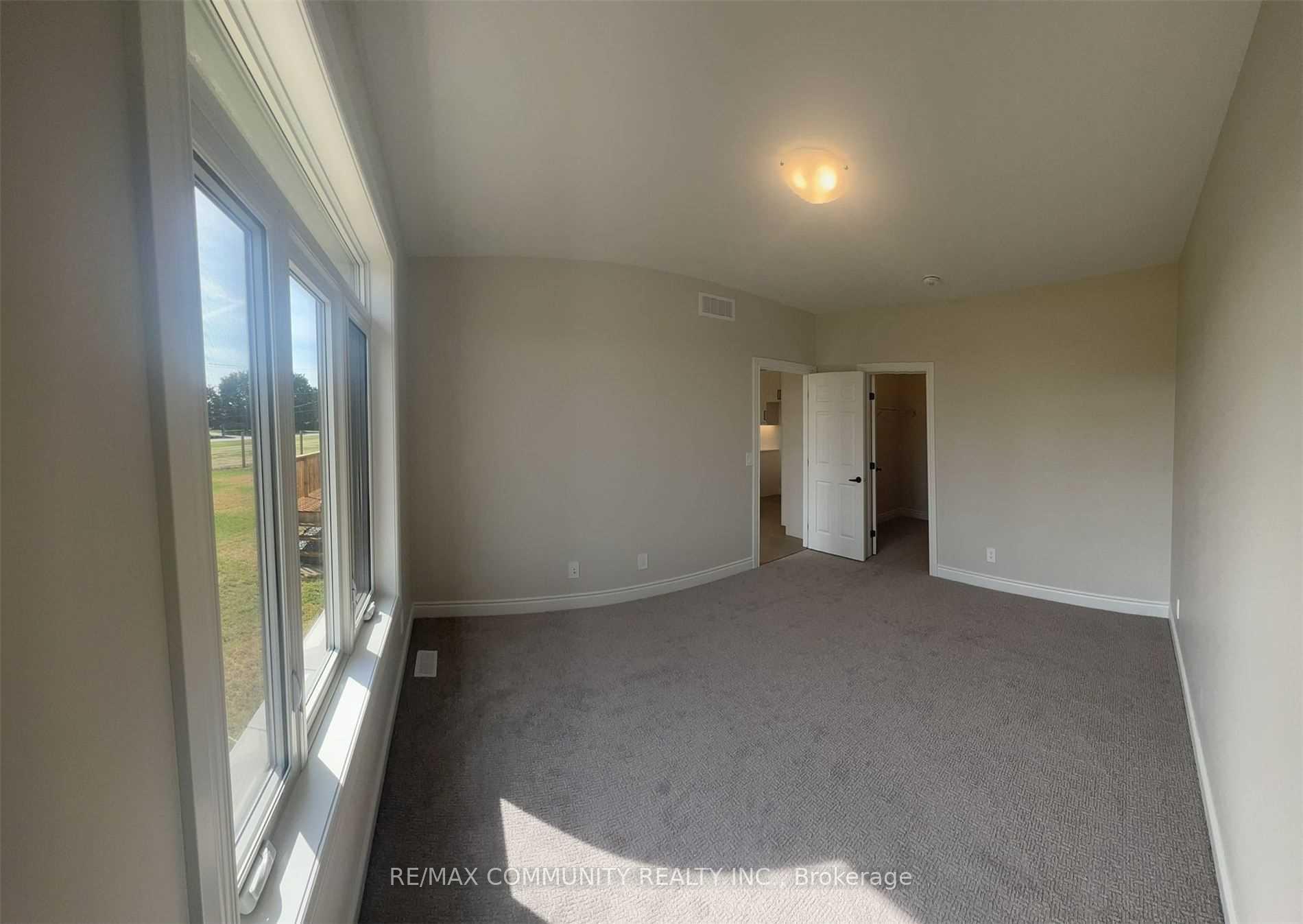 Photo 8 of 16 Athabaska Drive, Belleville, Thurlow Ward — HOMEH