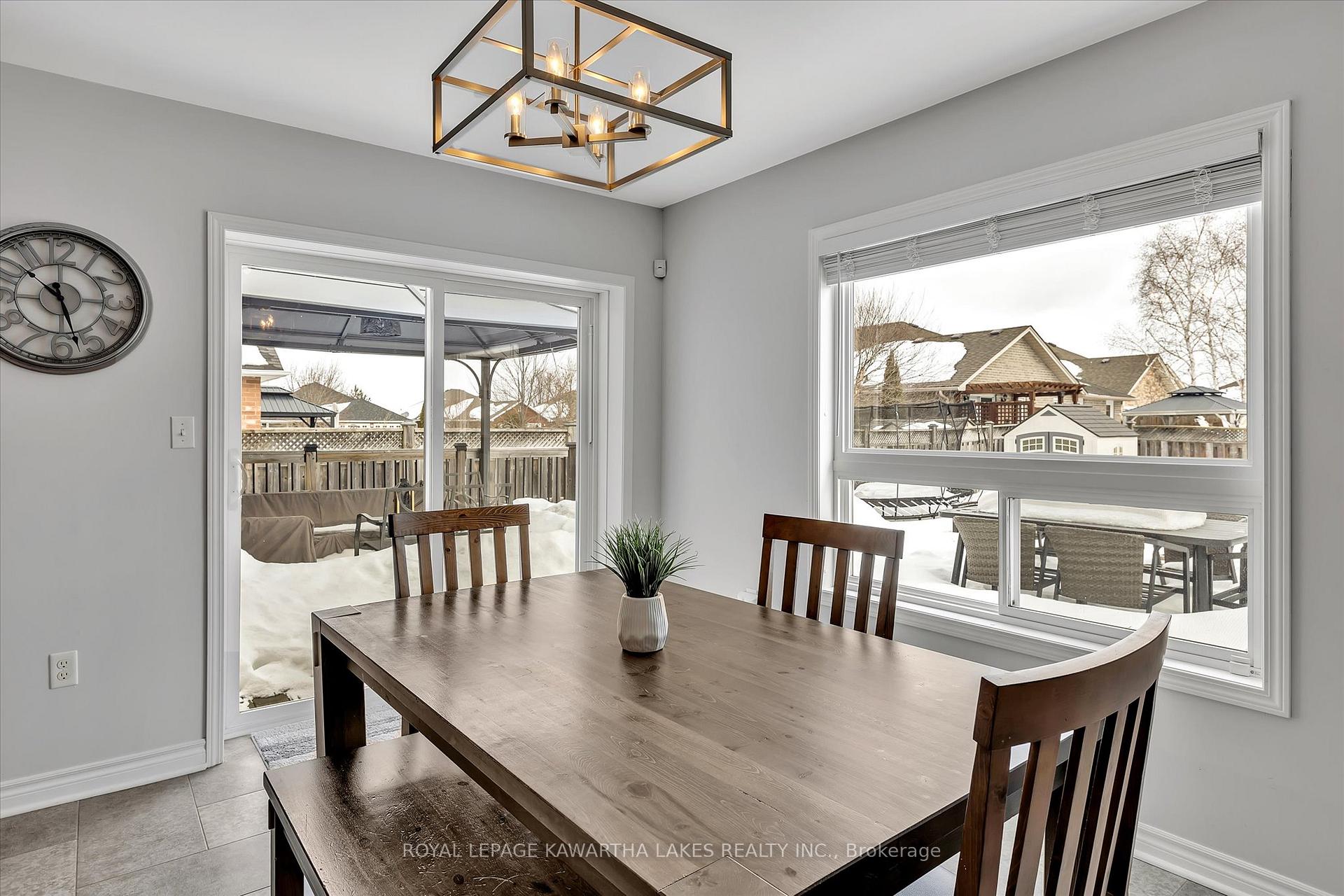 Photo 19 of 608 Tully Crescent, Peterborough, Monaghan Ward 2 — HOMEH