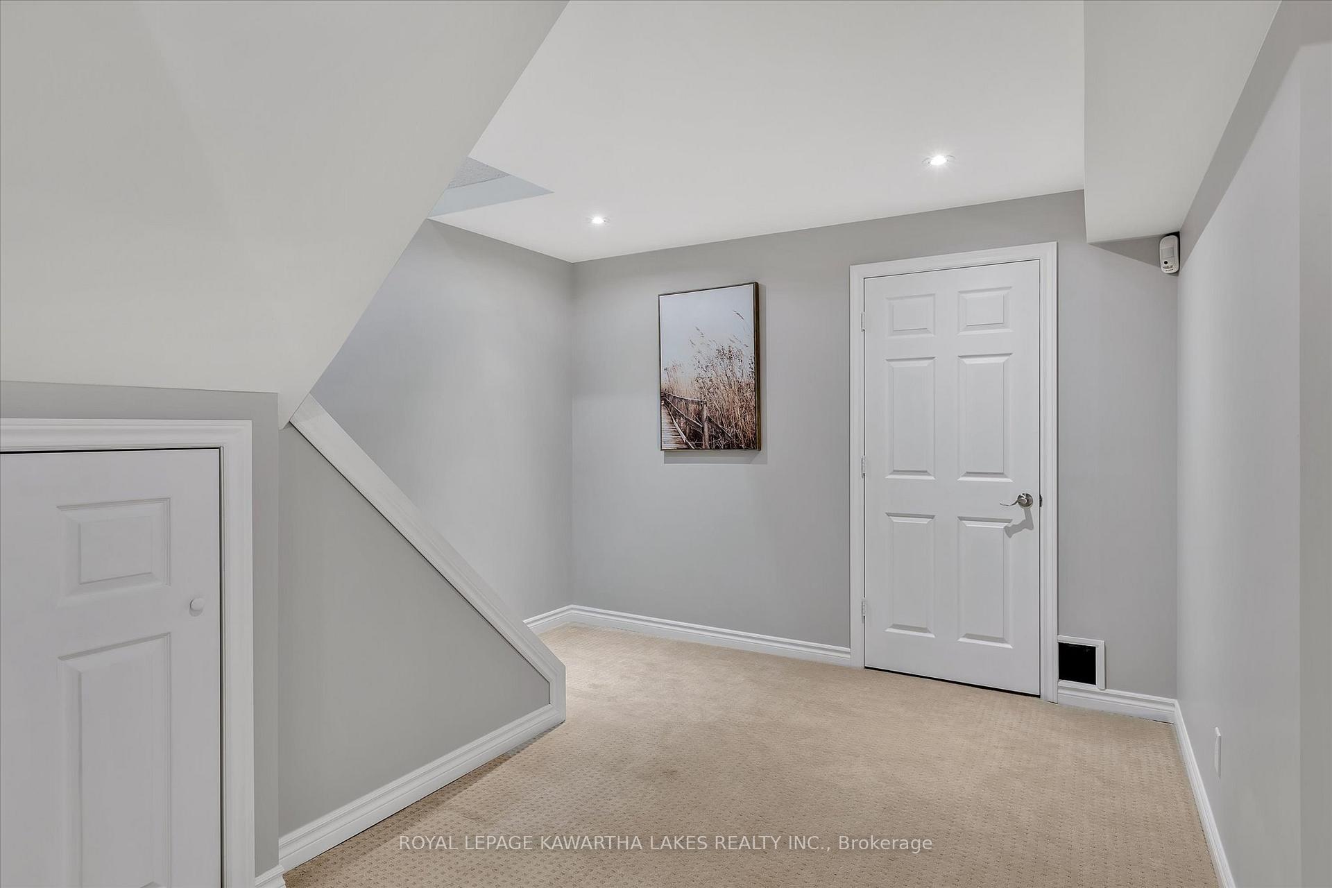 Photo 37 of 608 Tully Crescent, Peterborough, Monaghan Ward 2 — HOMEH
