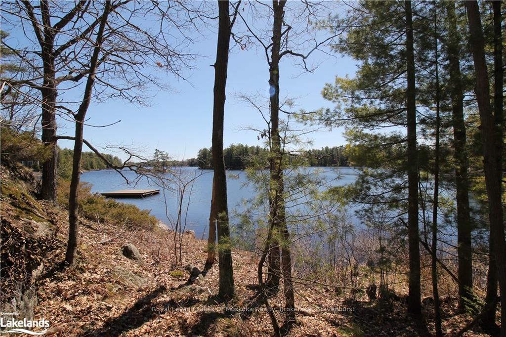Photo 3 of 63 Loon Lake Road, Gravenhurst, Muskoka (S) — HOMEH