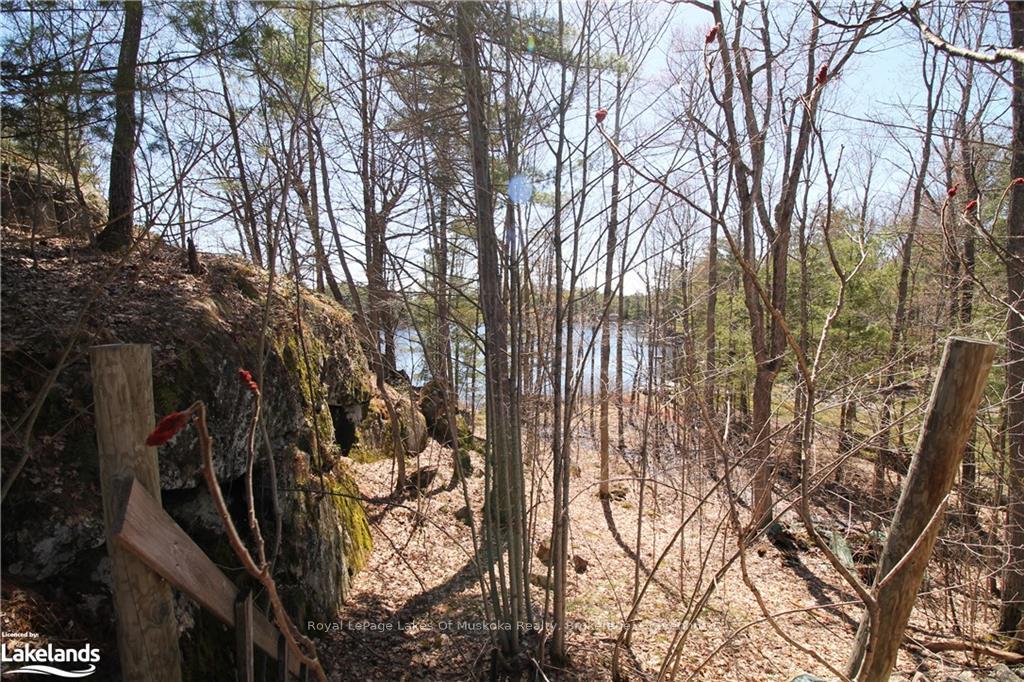 Photo 11 of 63 Loon Lake Road, Gravenhurst, Muskoka (S) — HOMEH