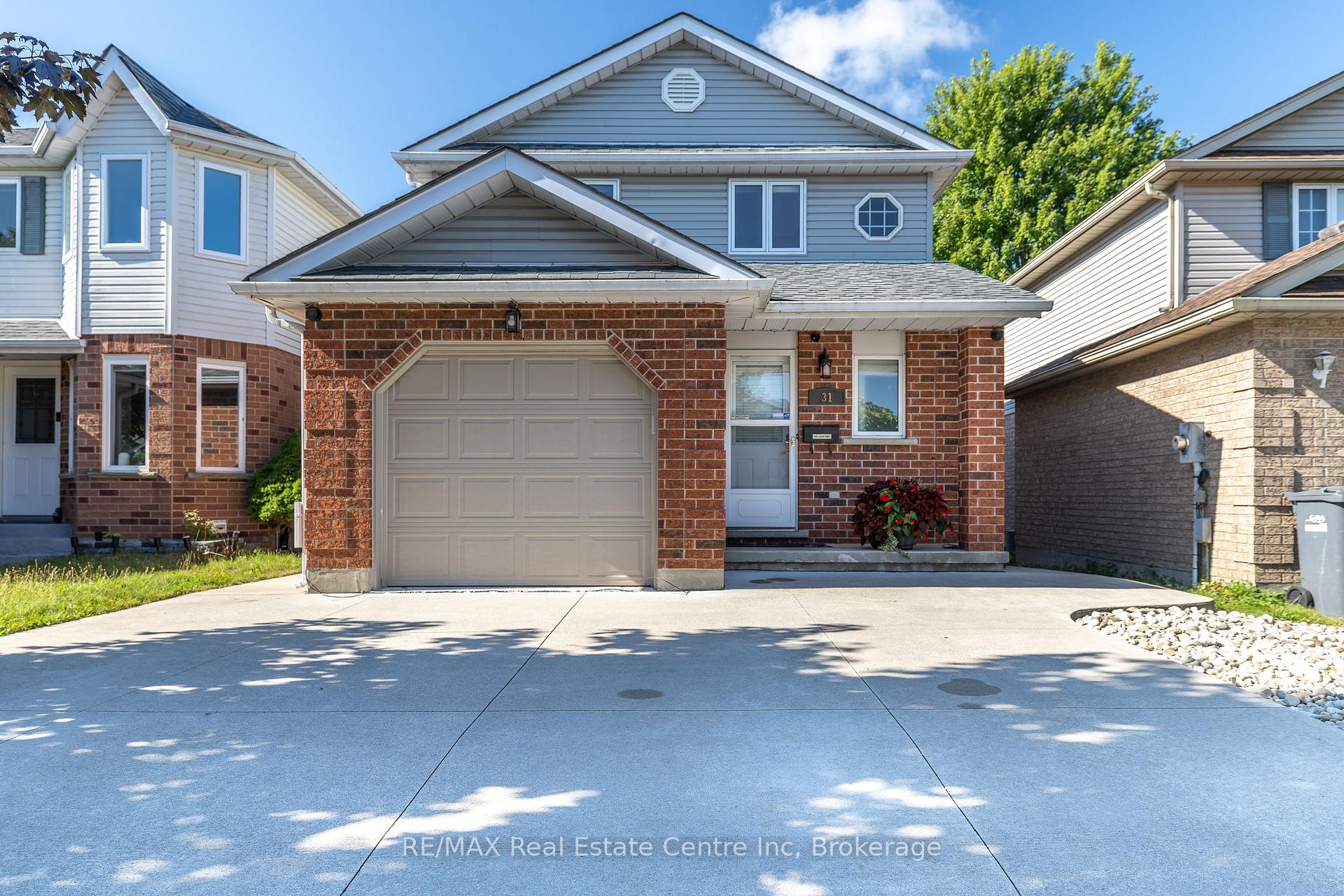 Photo 1 of 31 Bushmills Crescent, Guelph, Willow West/Sugarbush/West Acres — HOMEH