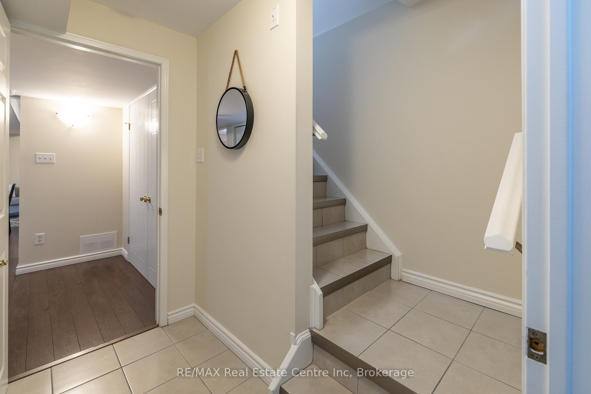 Photo 24 of 31 Bushmills Crescent, Guelph, Willow West/Sugarbush/West Acres — HOMEH