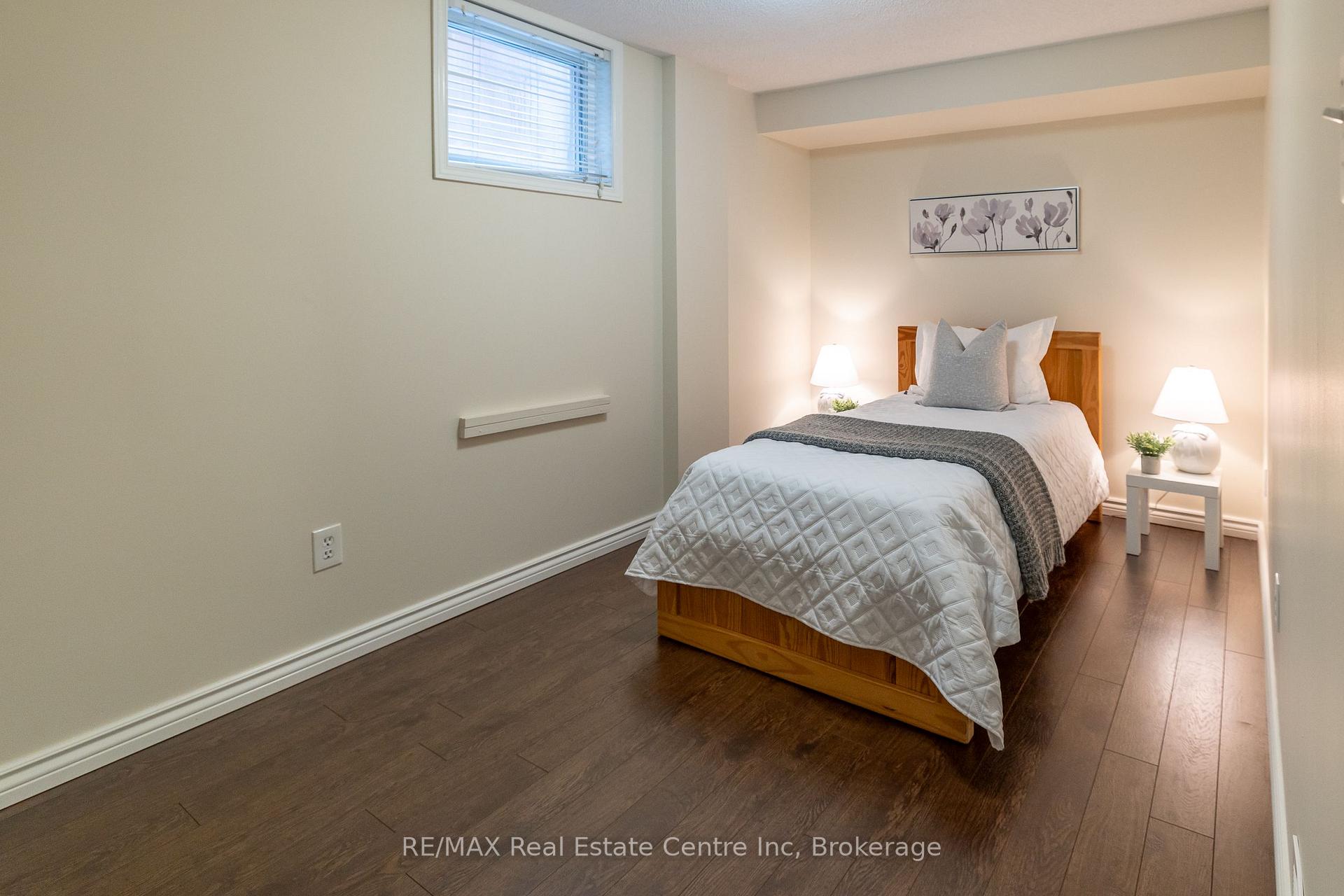 Photo 30 of 31 Bushmills Crescent, Guelph, Willow West/Sugarbush/West Acres — HOMEH