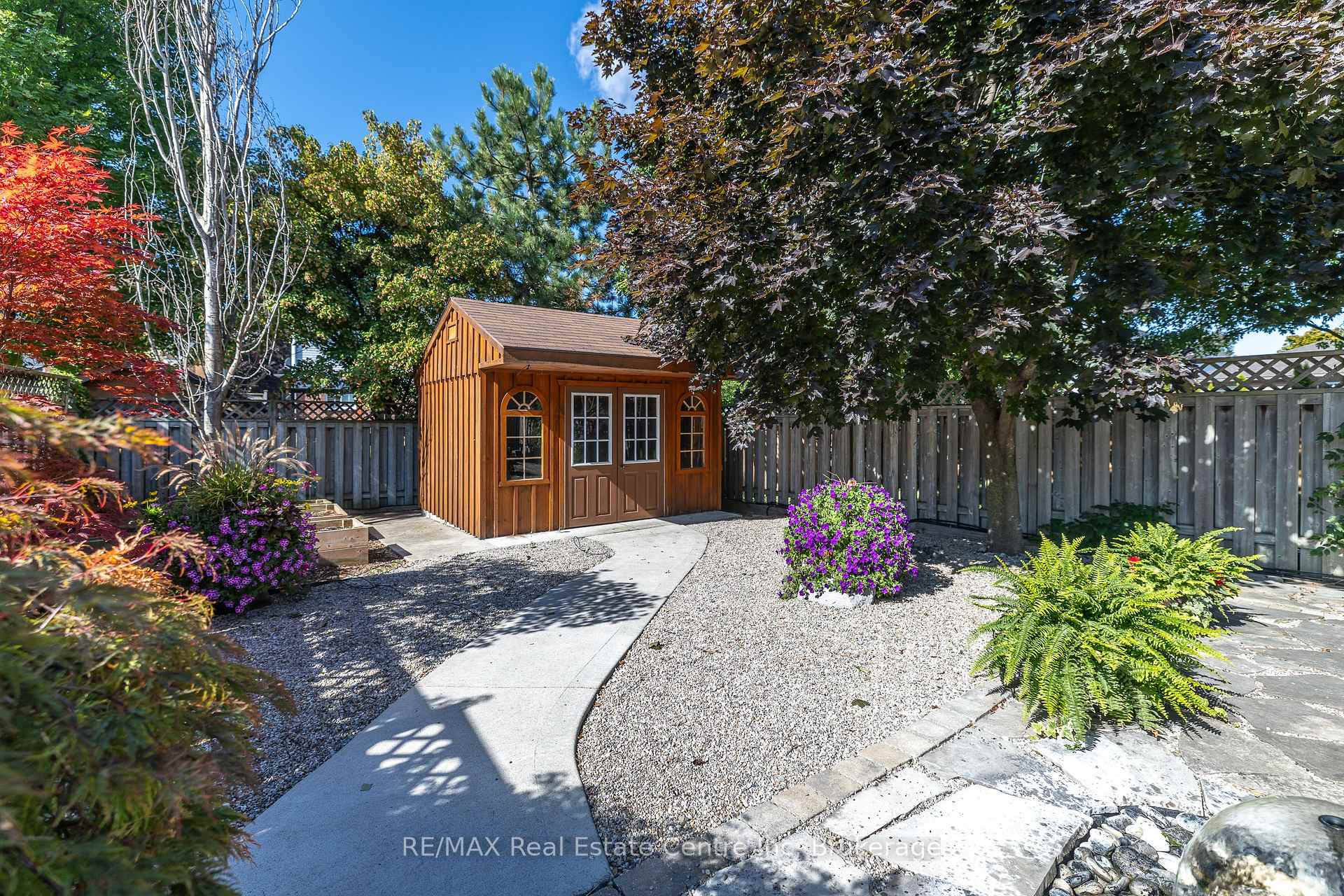 Photo 33 of 31 Bushmills Crescent, Guelph, Willow West/Sugarbush/West Acres — HOMEH