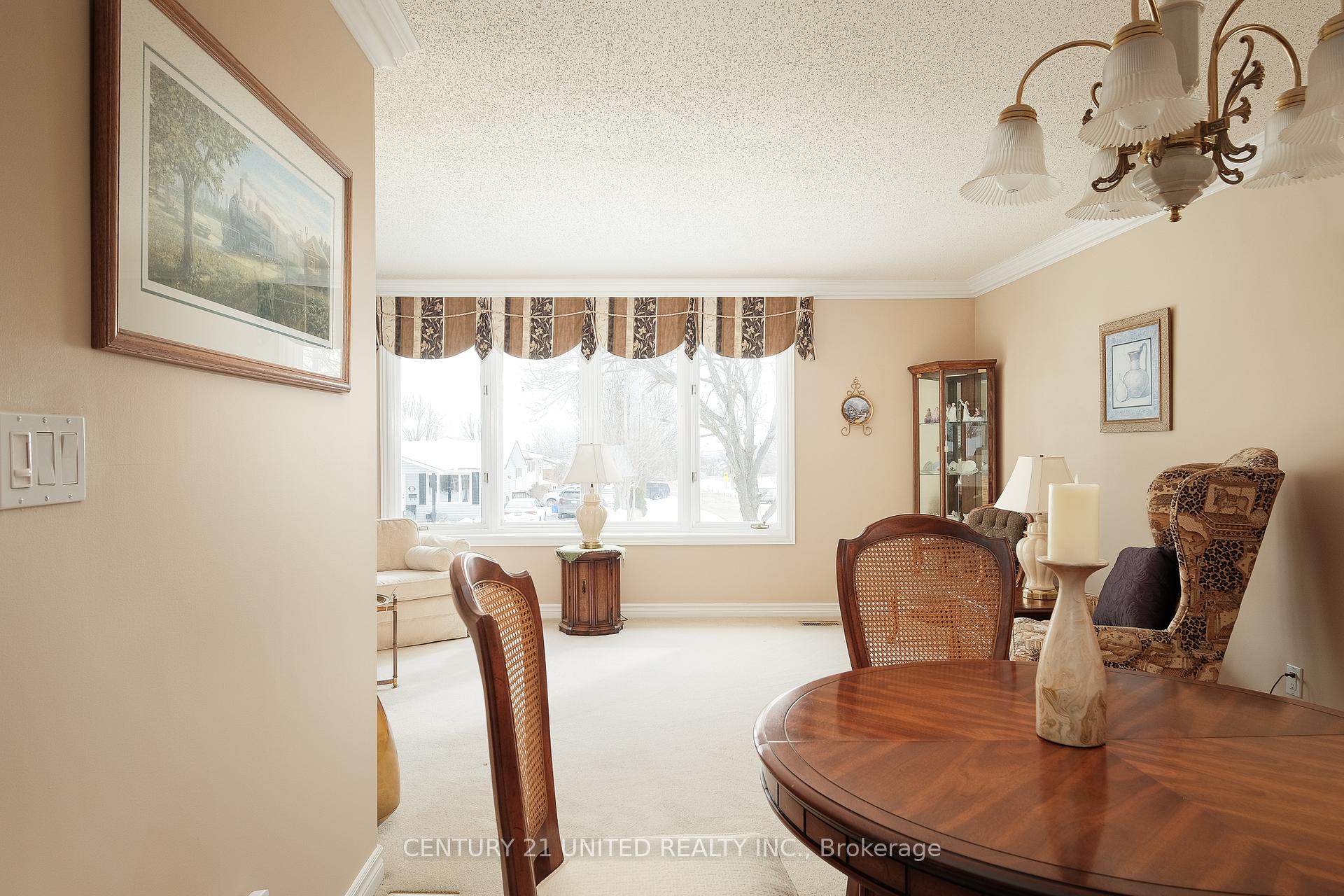 Photo 6 of 1229 Neptune Street, Peterborough, Northcrest Ward 5 — HOMEH