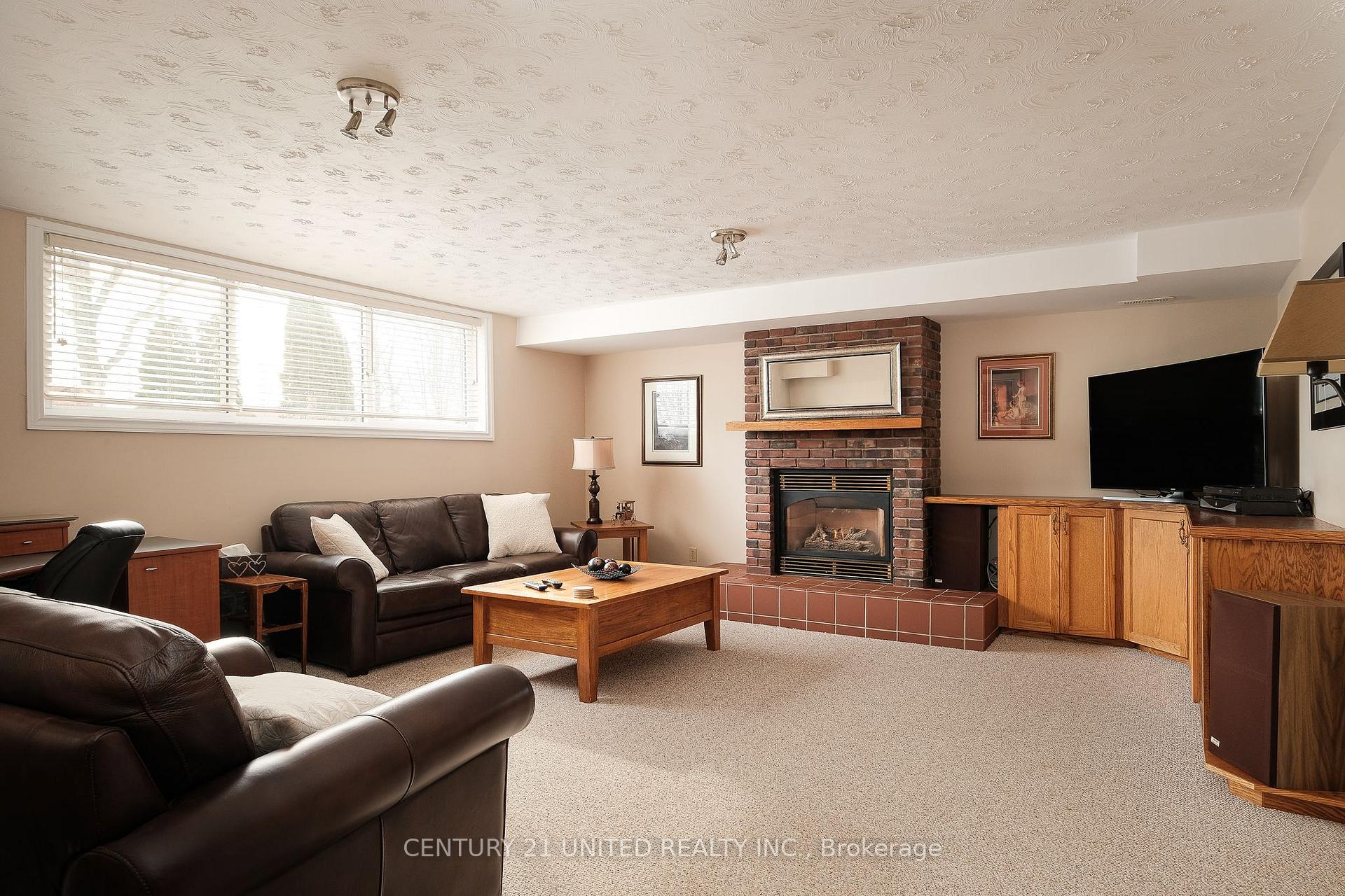 Photo 17 of 1229 Neptune Street, Peterborough, Northcrest Ward 5 — HOMEH